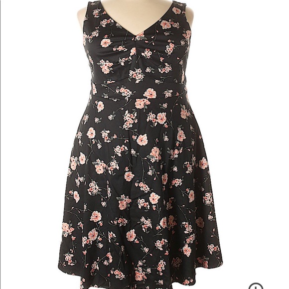 torrid Dresses & Skirts - Black floral sleeveless dress size 26